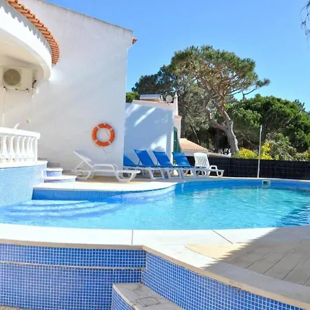 Walking Distance To The Centre 4 Bed. Private Pool 쿼테이라