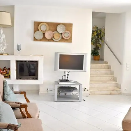 Walking Distance To The Centre 4 Bed. Private Pool 쿼테이라