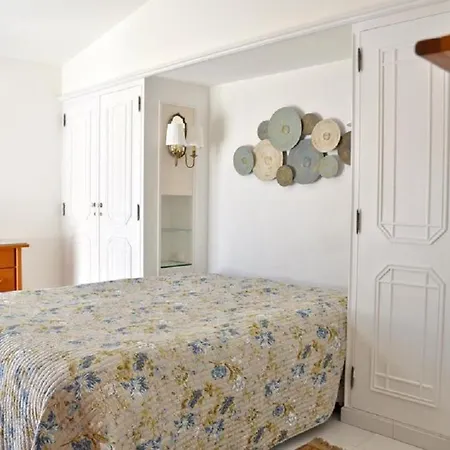 빌라 Walking Distance To The Centre 4 Bed. Private Pool *